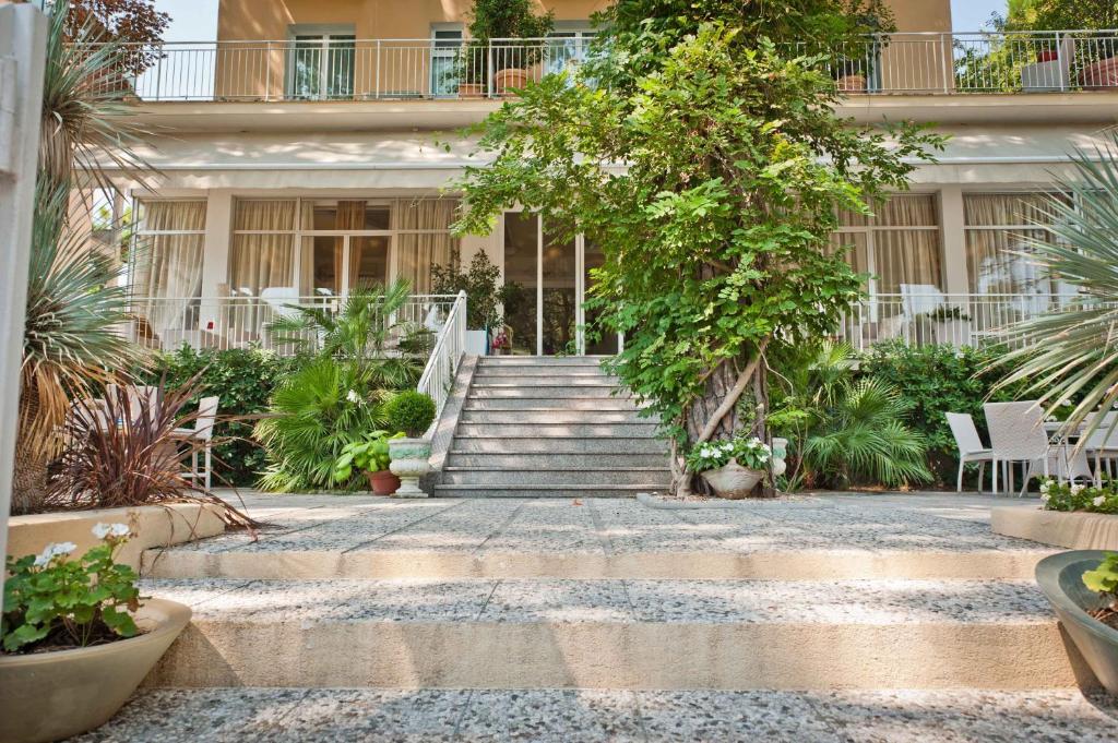 Hotel Hawaii 3*
